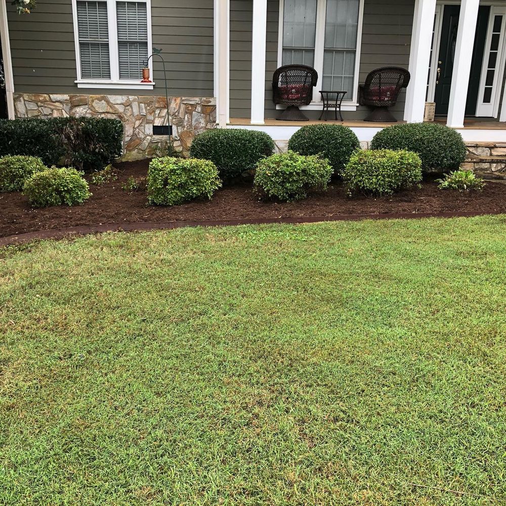 Landscaping for Grandview Lawn Care in Norwood, NC
