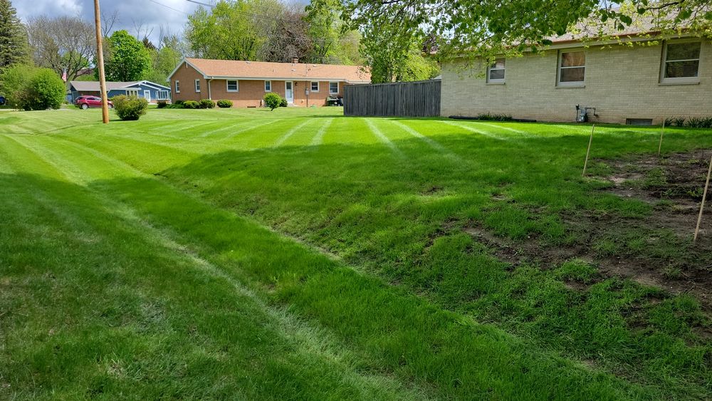 Lawn Care for Malagon & Company LLC in Milwaukee, WI