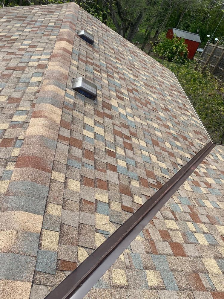 Our roofing replacement service provides homeowners with professional installation of high-quality materials to ensure a durable and long-lasting roof that enhances the beauty and value of your home. for Full Roof  in Saint Joseph, MO