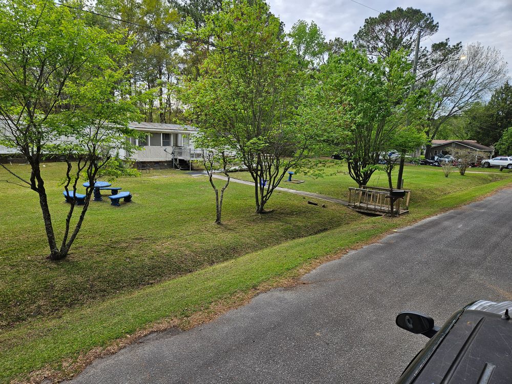 All Photos for Just Mow and Go Lawn Service in New Bern, NC