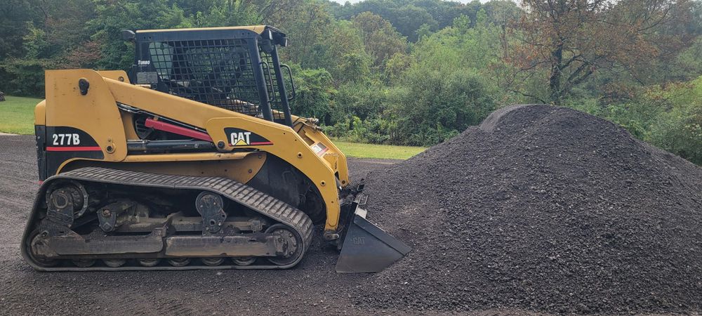 All Photos for Admiring Landscapes in Lancaster, OH