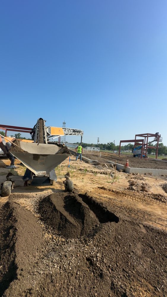 Excavating for Travis Excavating LLC in Olney,, IL