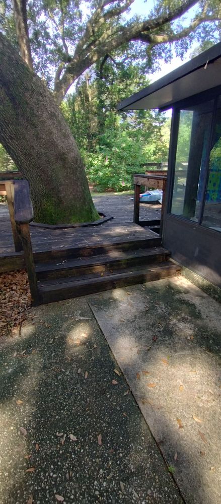 Deck & Patio Construction for JPH Builders Inc. in Milton, FL