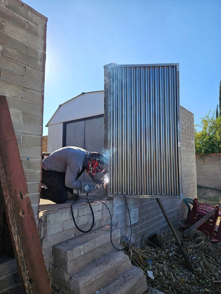 Fences for Az Corrugated Fencing   in Tuscon Estates, AZ