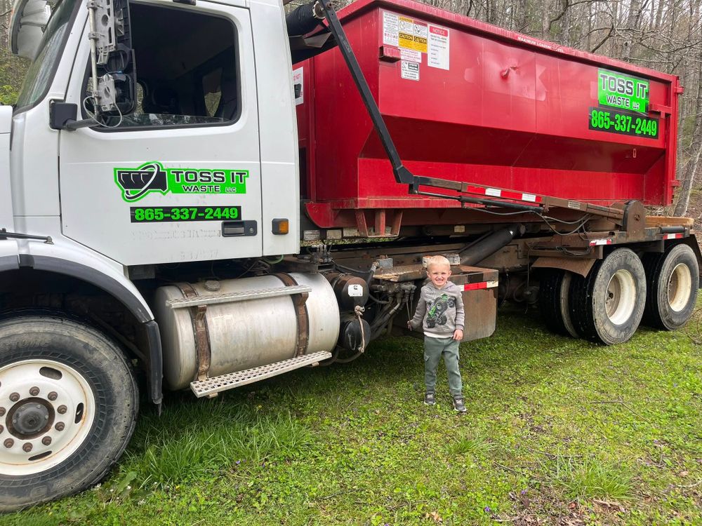 Dumpsters and Hauling  for Toss It Waste LLC in Harriman, TN