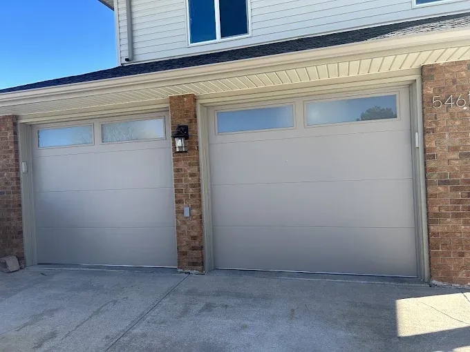 All Photos for 423 Garage Doors in Signal Mountain, Tennessee