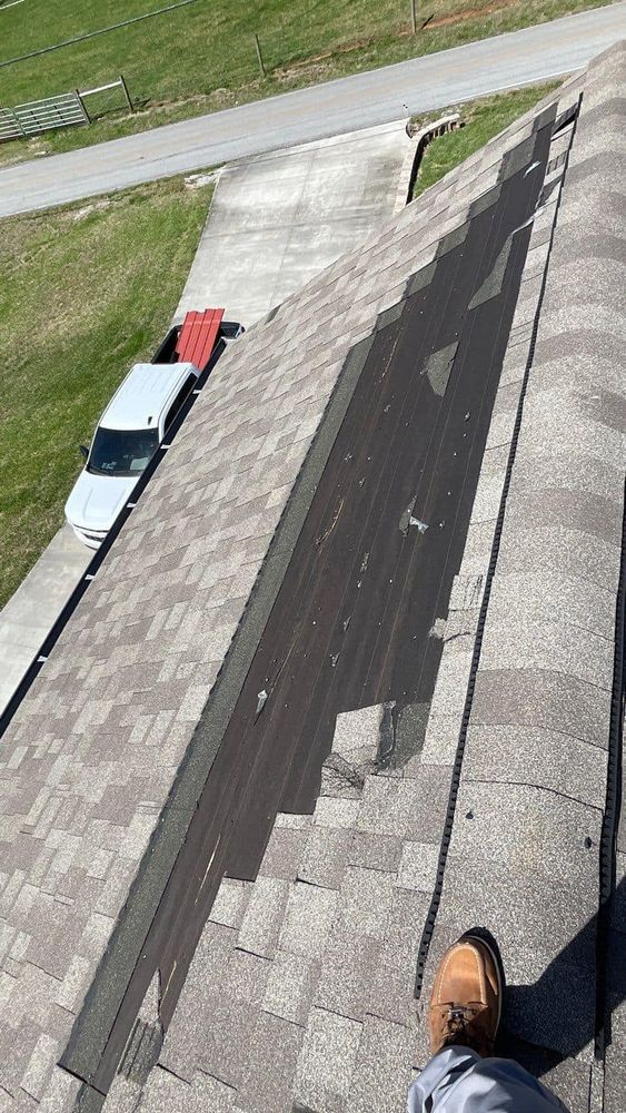 All Photos for Paul’s Roofing and Exteriors in Sparta, TN