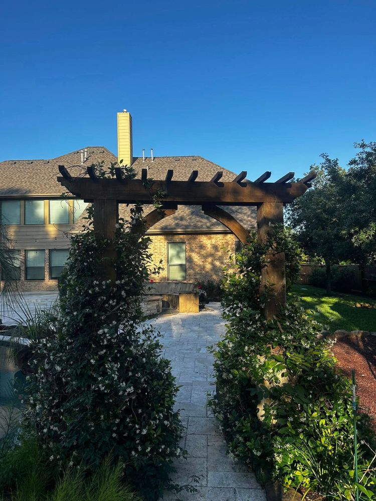Hardscaping for Atlas Land Design in Creekside Park, TX