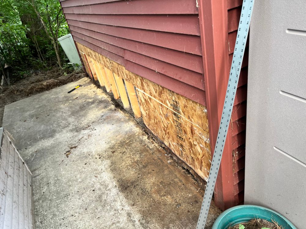 Siding repair for Ultimate Exteriors in Beloit, WI