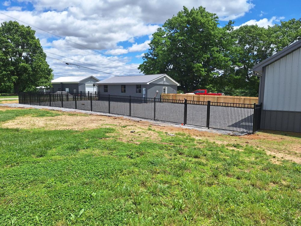 All Photos for Apex Fence in Henderson, KY