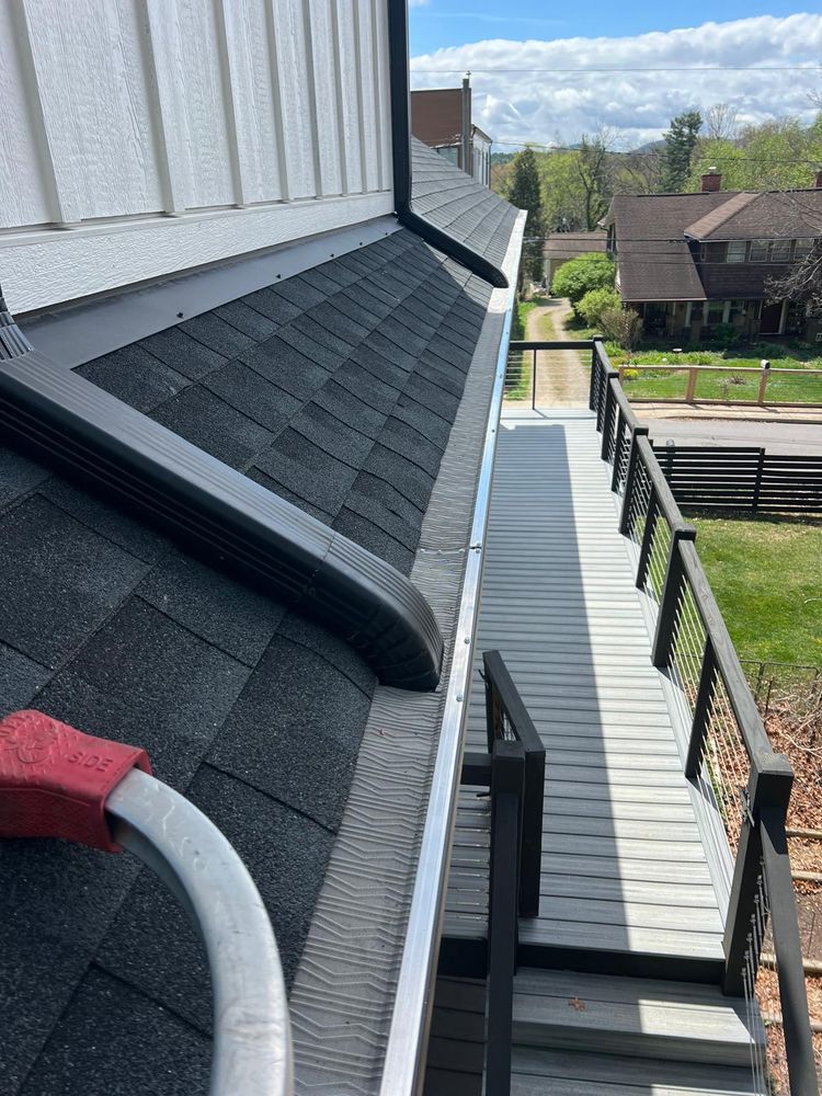 All Photos for Dotson Seamless Guttering in Mars Hill, NC