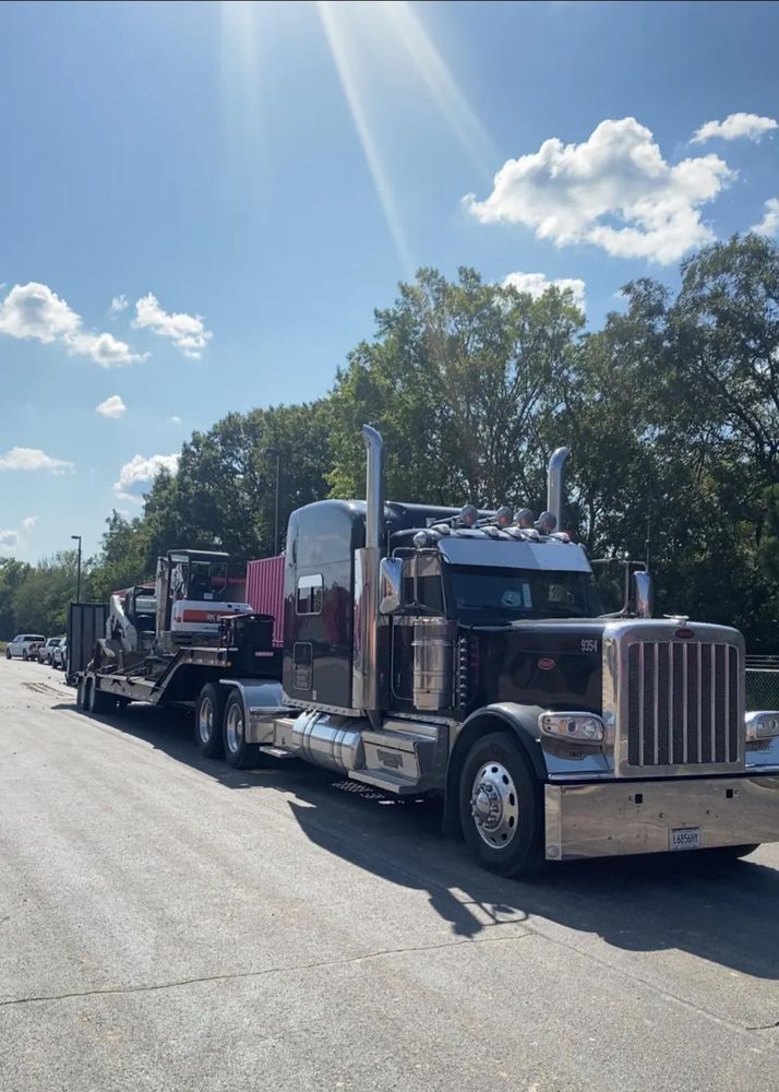 Our Heavy Equipment Transport service ensures safe and efficient relocation of your machinery, offering reliable solutions tailored to meet the unique needs of homeowners requiring large-scale transportation. for Shipper's Choice Transportation in Reagan, TN