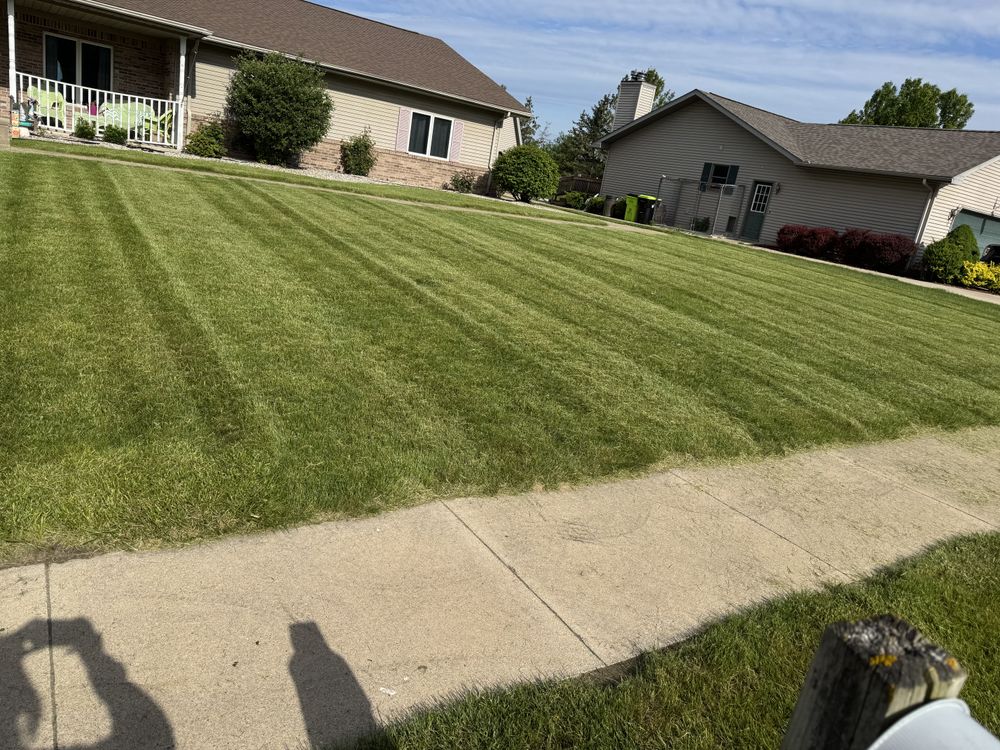 Landscaping Lawn Care for Daugherty's Tough Lawn Care in Essexville, MI