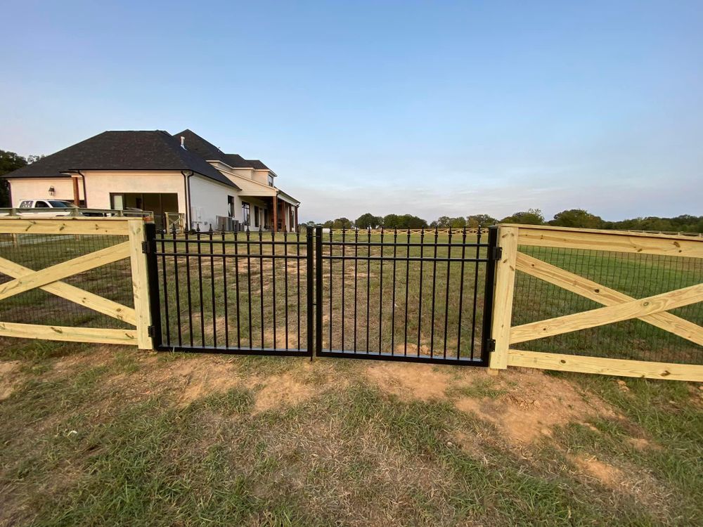 All Photos for Manning Fence, LLC in Hernando, MS