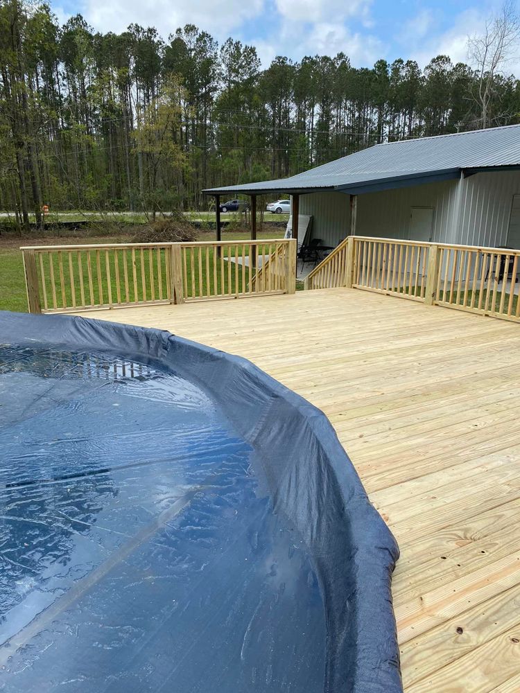 fence and deck construction for TLR Construction LLC in Summerville, SC