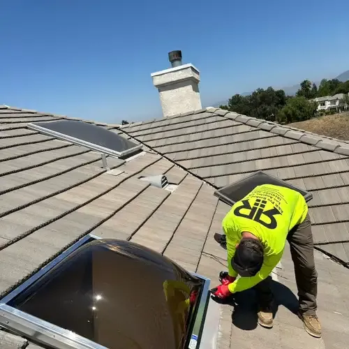 R&R Pro Roofing, Inc. team in Los Angeles County, CA - people or person