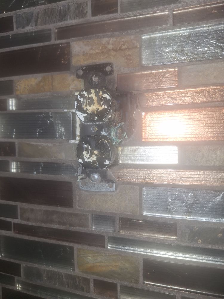 All Photos for Flash Gordon Electric LLC in Hope Mills, NC