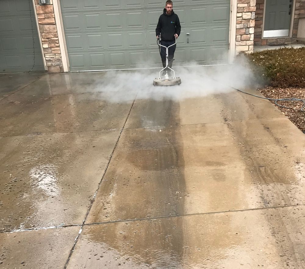 Revitalize your property’s exterior with professional powerwashing services in Vermont and New Hampshire. We clean siding, decks, driveways, and more safely and effectively.

Looking for “powerwashing near me”? We proudly serve Springfield VT, Claremont NH, and surrounding towns. for First Response Reconstruction LLC in Windsor County, VT