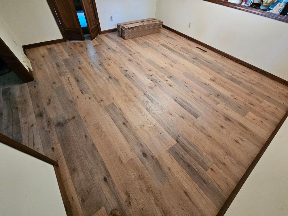 Laminate plank flooring for AVance Flooring in Bridgman, MI