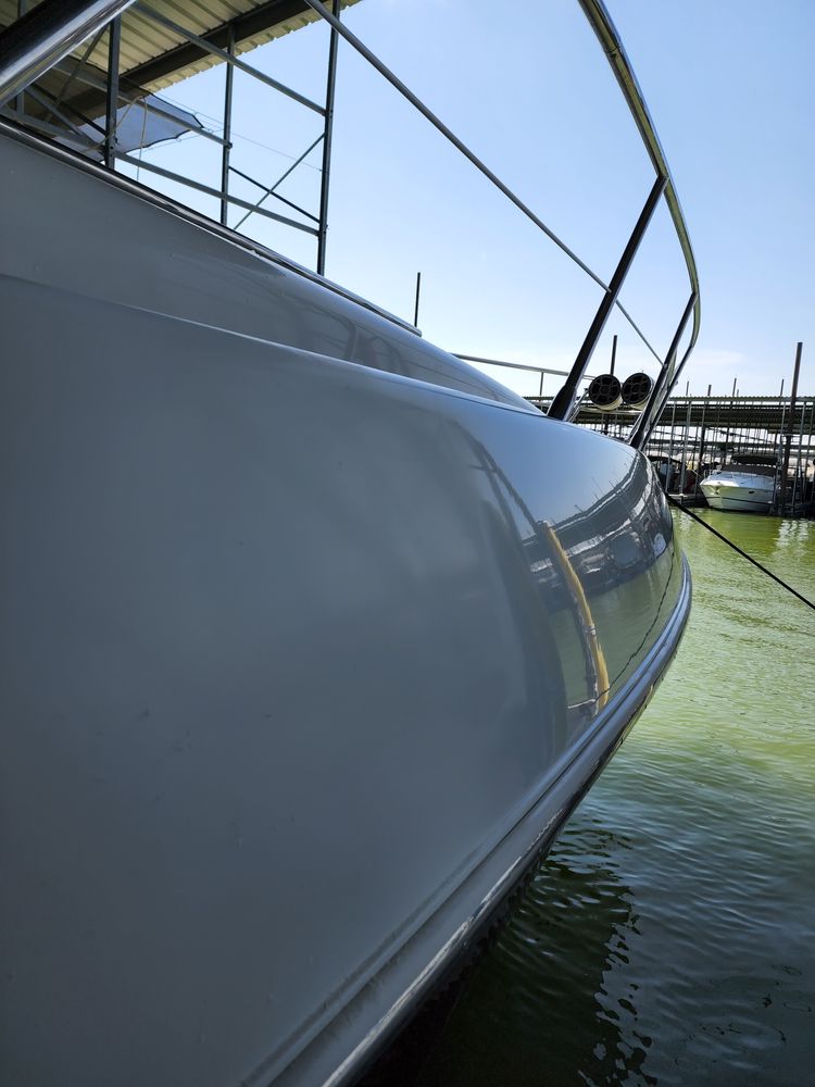 To effectively remove oxidation and deep scratches the surface of your boat’s hull needs to be abraded starting with wet sanding in severe cases or more commonly by using a polishing compound. for L'Finesse Auto/Boat Details in Dallas, TX