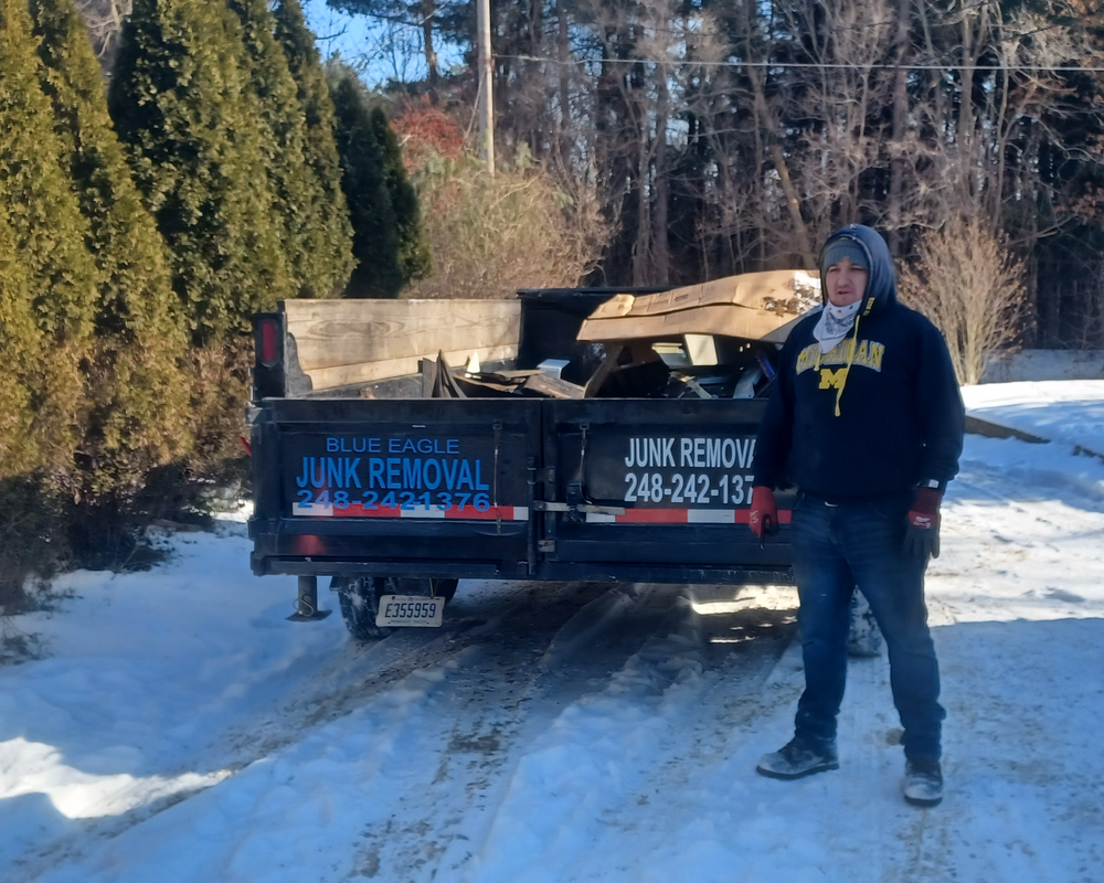 Haul Away for Blue Eagle Junk Removal in Oakland County, MI