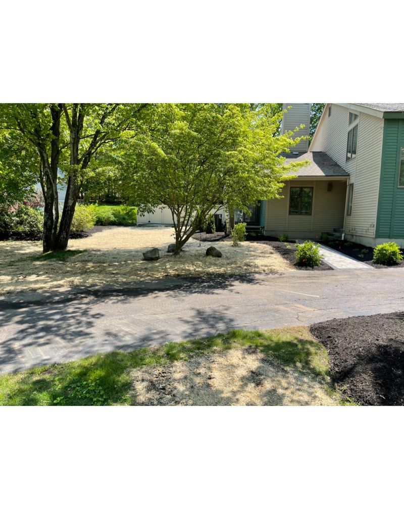 Lawn Care for B&L Management LLC in East Windsor, CT