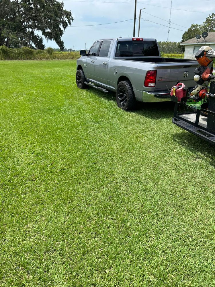 All Photos for Estrada All Pro Lawn Service in Auburndale, Florida