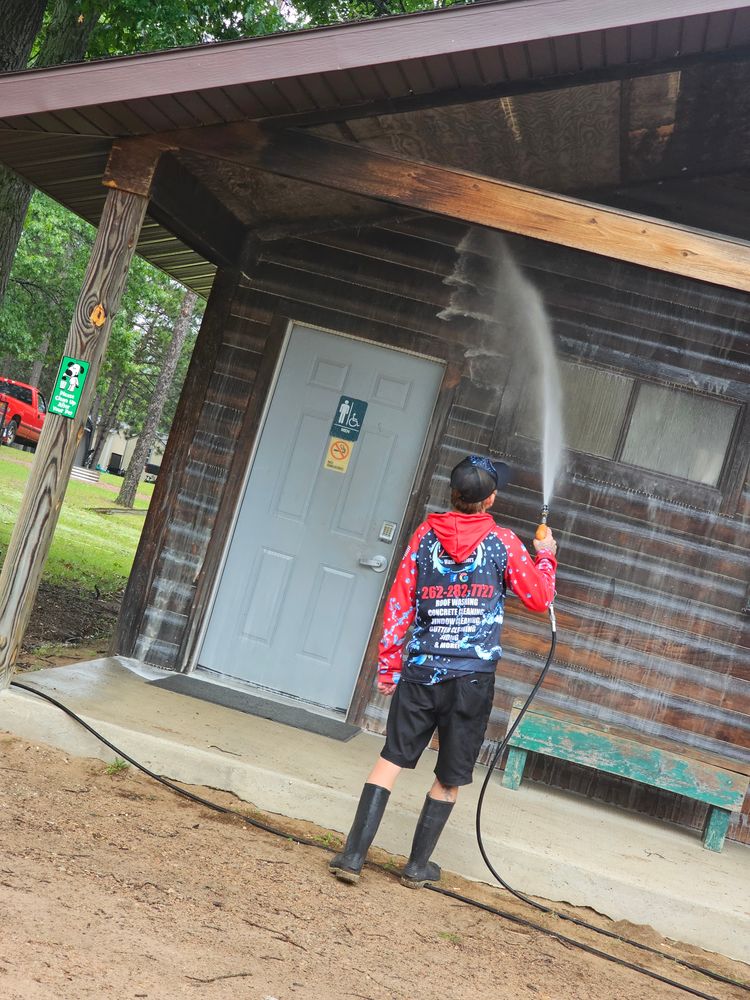 Pressure Washing for Wash Warriors in Menomonee Falls, WI