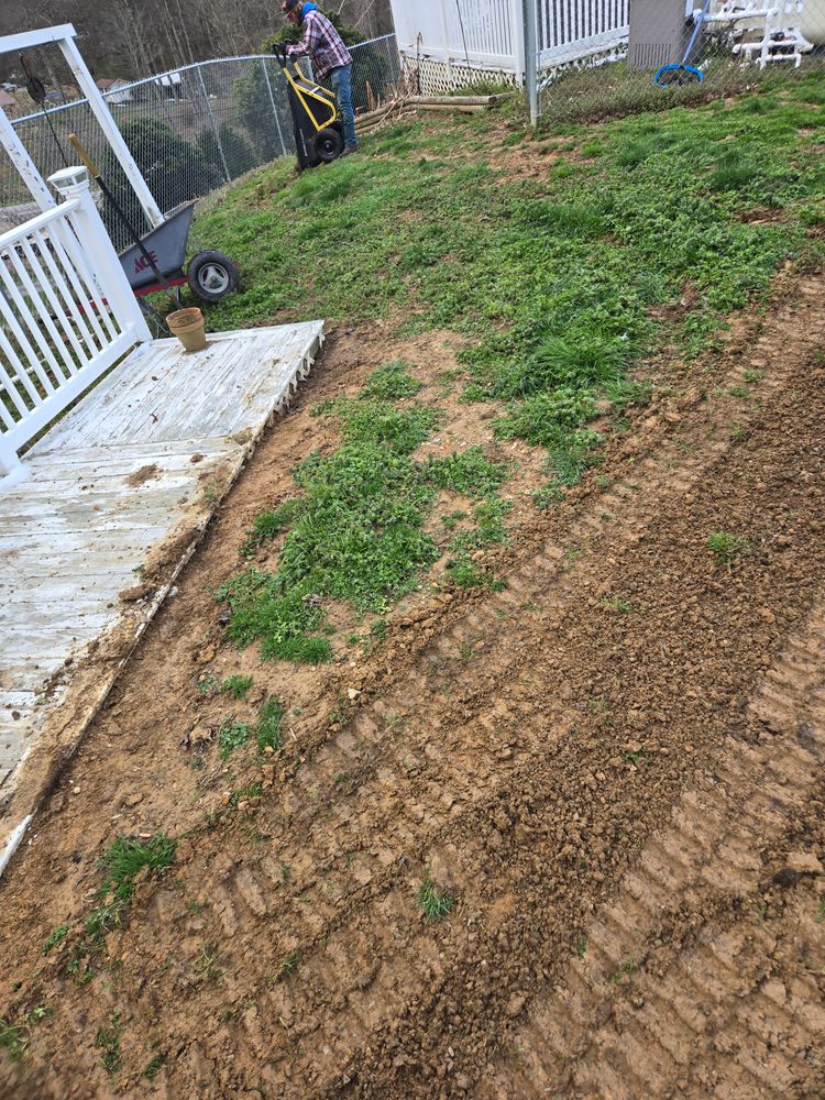 All Photos for Lafollette Mulch, Stone and Lawn Care in La Follette, TN