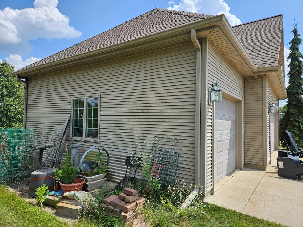 All Photos for On The Spot Lawn Maintenance & Pressure Washing in Jackson, MI