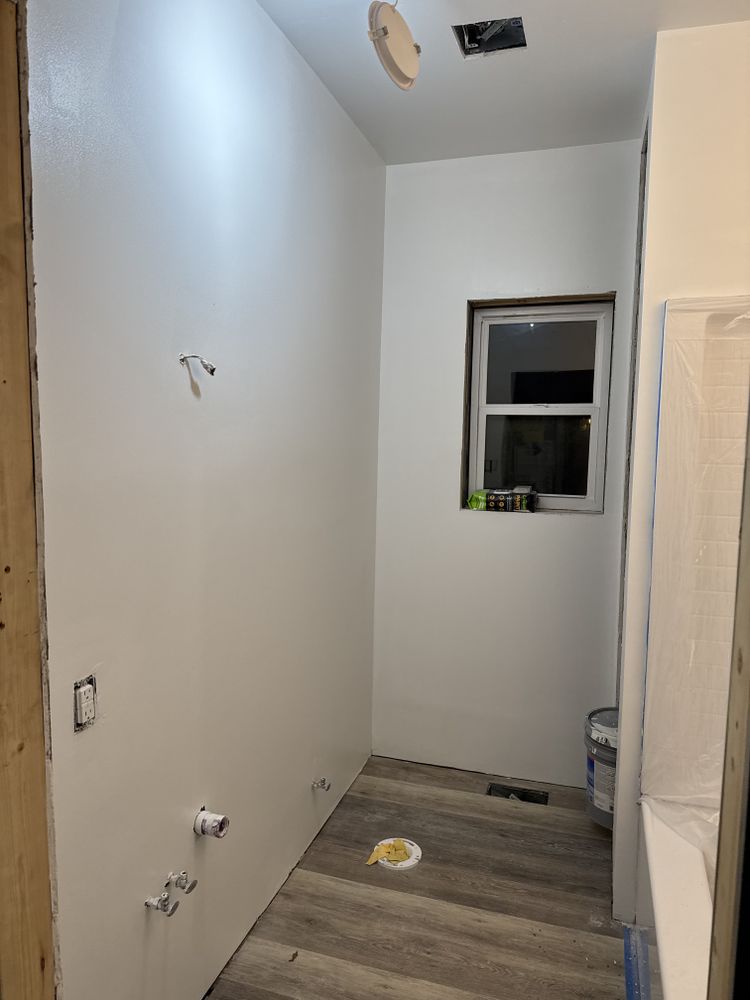 Steeleville bath for Dead Tree General Contracting in Carbondale, Illinois