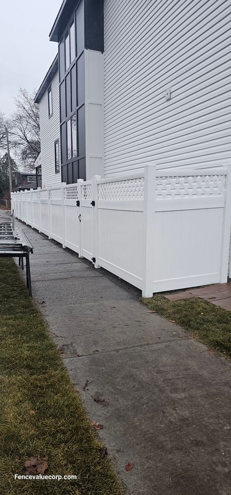 VINYL FENCES for Fence Value Corp in Chicago, IL