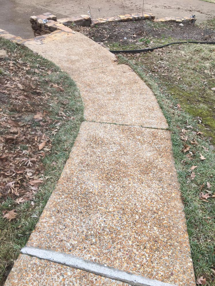 Deck & Patio Cleaning for BiG DAWG Pressure Washing CO. in Mayfield, Kentucky