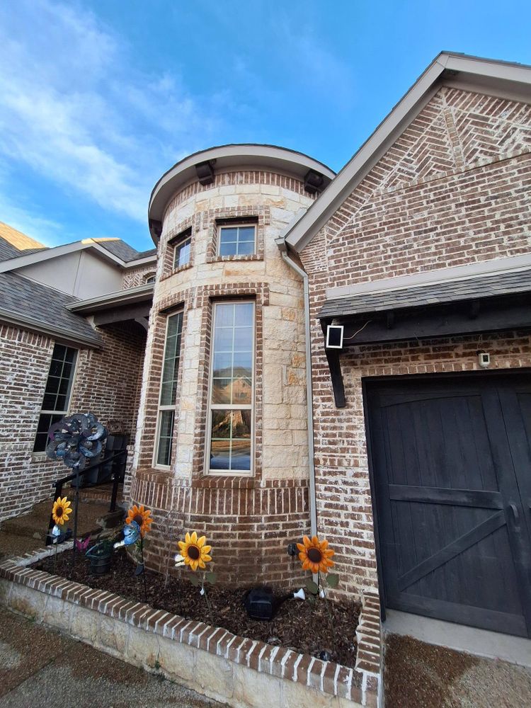 Window Cleaning for Connected Exterior Cleaning in Dallas, TX