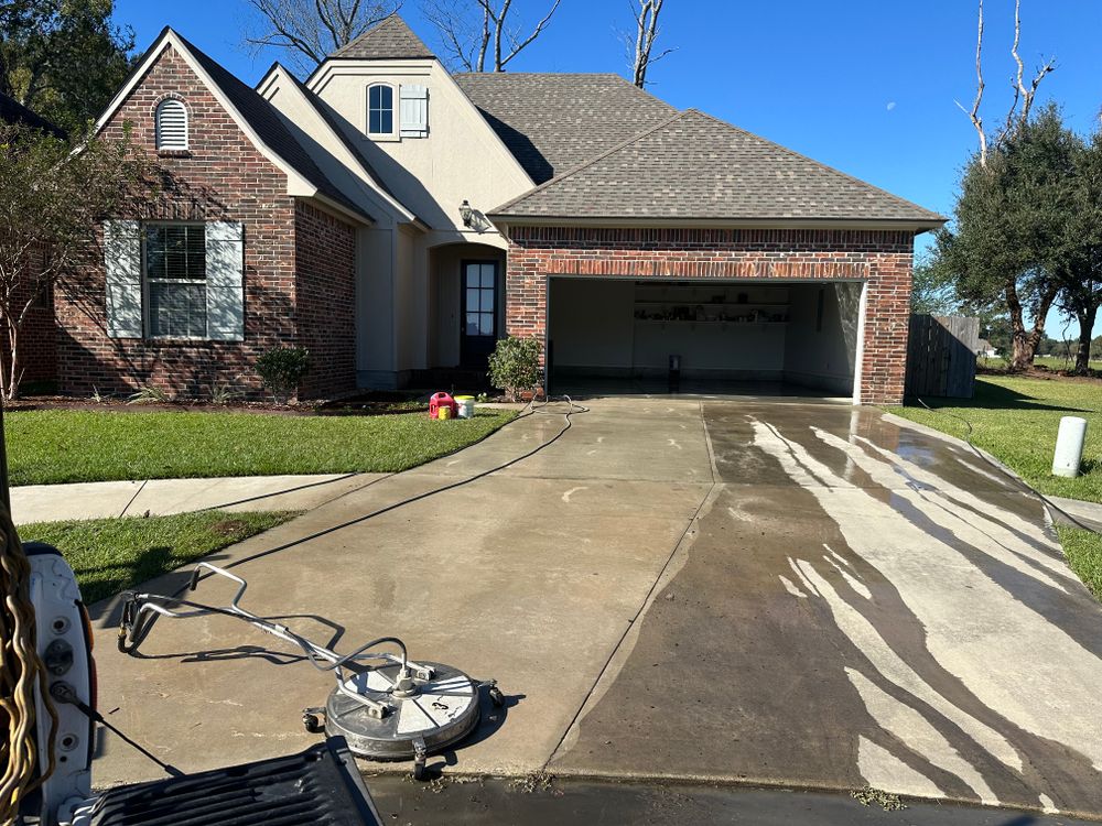 Revitalize your home with our powerwashing services, expertly removing dirt, mold, and grime to enhance curb appeal and prepare surfaces for painting. Trust us for a spotless foundation every time. for Elite Painting & Restoration in Lafayette Parish, LA