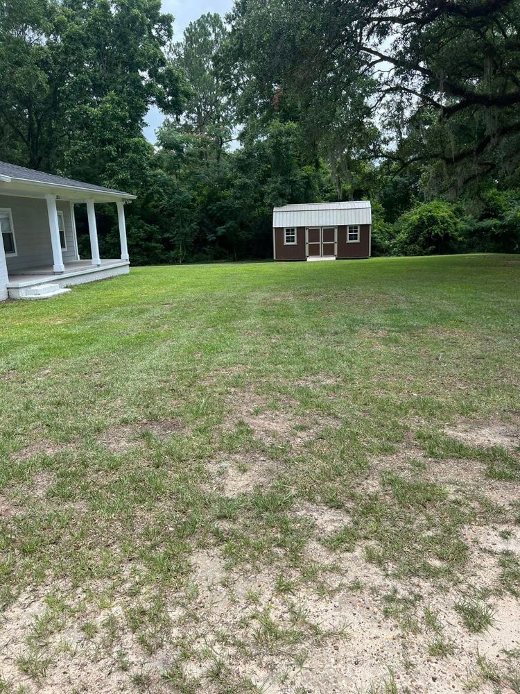 Landscaping for Joseys Lawn and Tree Care in Chipley, FL