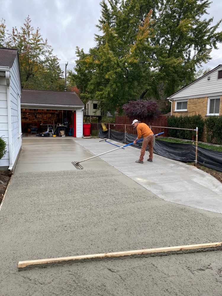 Concrete for Deerbrook Construction in Pontiac, MI