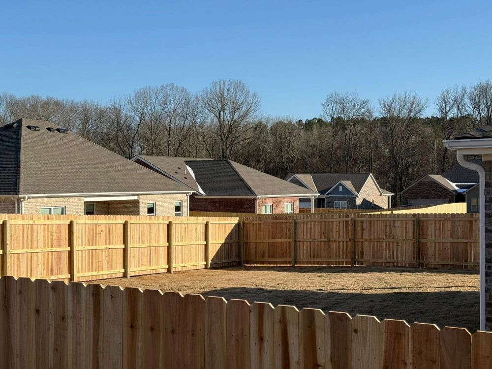 Wood fencing for Frontline Fencing LLC in Hernando, MS