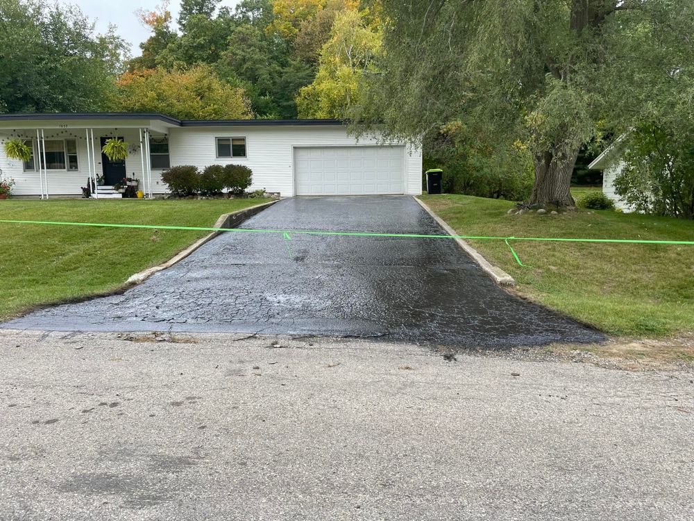 Asphalt for Buddy’s Blacktop in Cadillac, MI