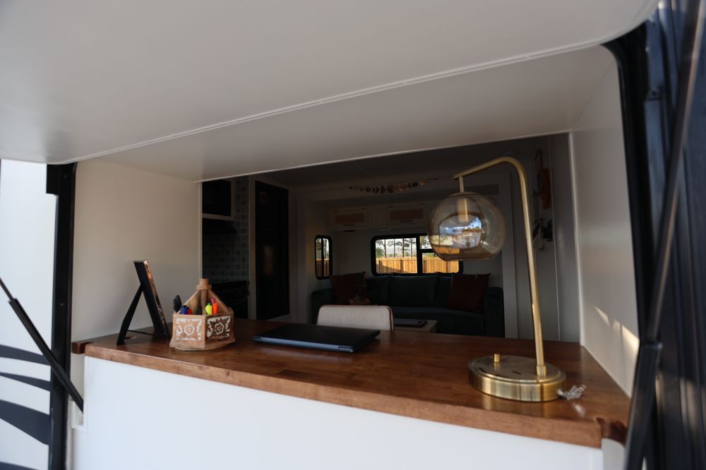 2018 Keystone Passport 2510RB for Mauka to Makai RV Renovations in Los Angeles, CA