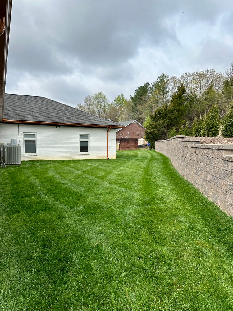 All Photos for Fenix Lawn Care in Cookeville, TN