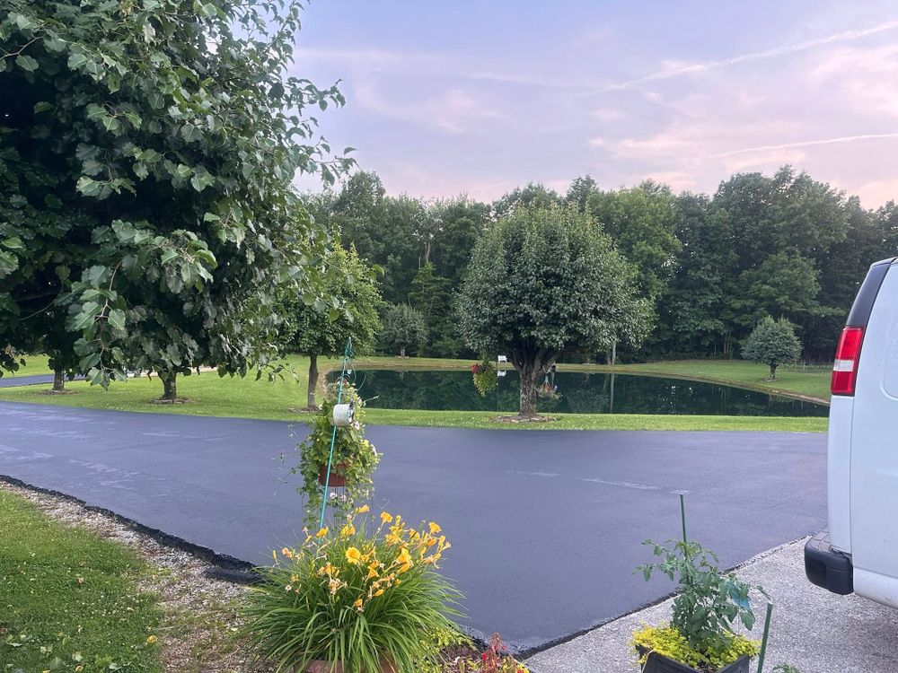 Asphalt for Metzler Paving and Sealcoating in Jacksboro, TN