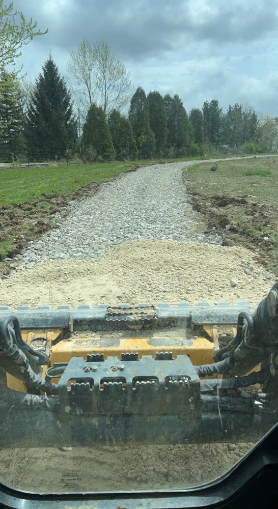 Enhance your home's curb appeal with our expert driveway installation and repair services, ensuring durable, attractive surfaces that blend seamlessly with your landscape. Trust our experienced team for reliable and precise results. for Creekbend Excavating in Burbank, OH