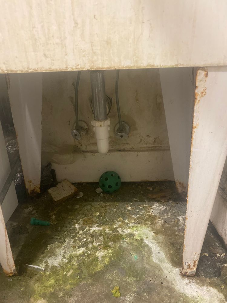 Handyman for The Flip Flop Roofer in Statesville, NC