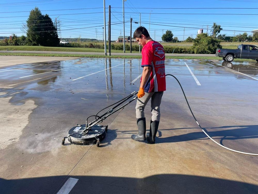 House and Roof Softwash for Oakland Power Washing in Clarksville, TN