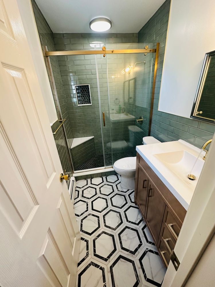 Bathroom Renovations for Golden Hammer LLC in Patchogue, NY