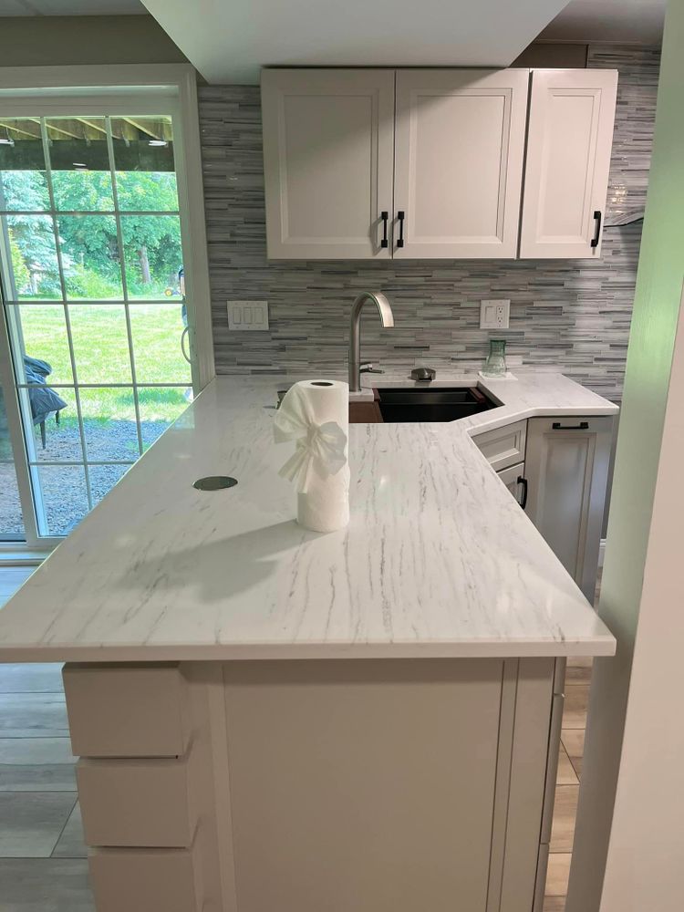 All Photos for Laura Mae Properties in Wolcott, CT