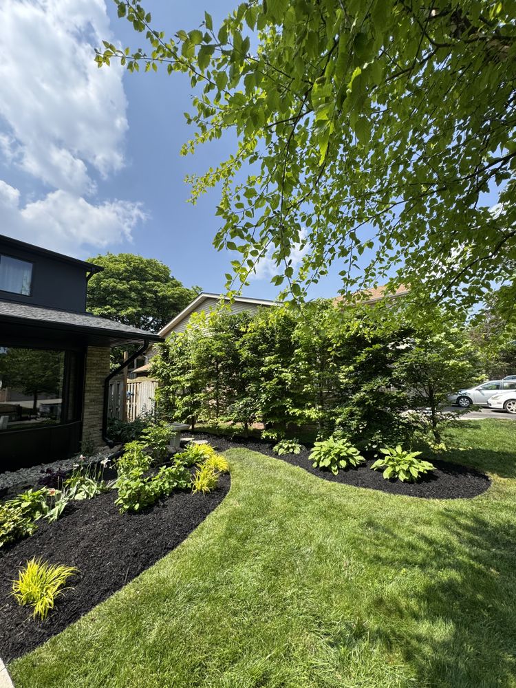 Garden Maintenance & Planting for Calderwood Landscapes in Oakville, ON