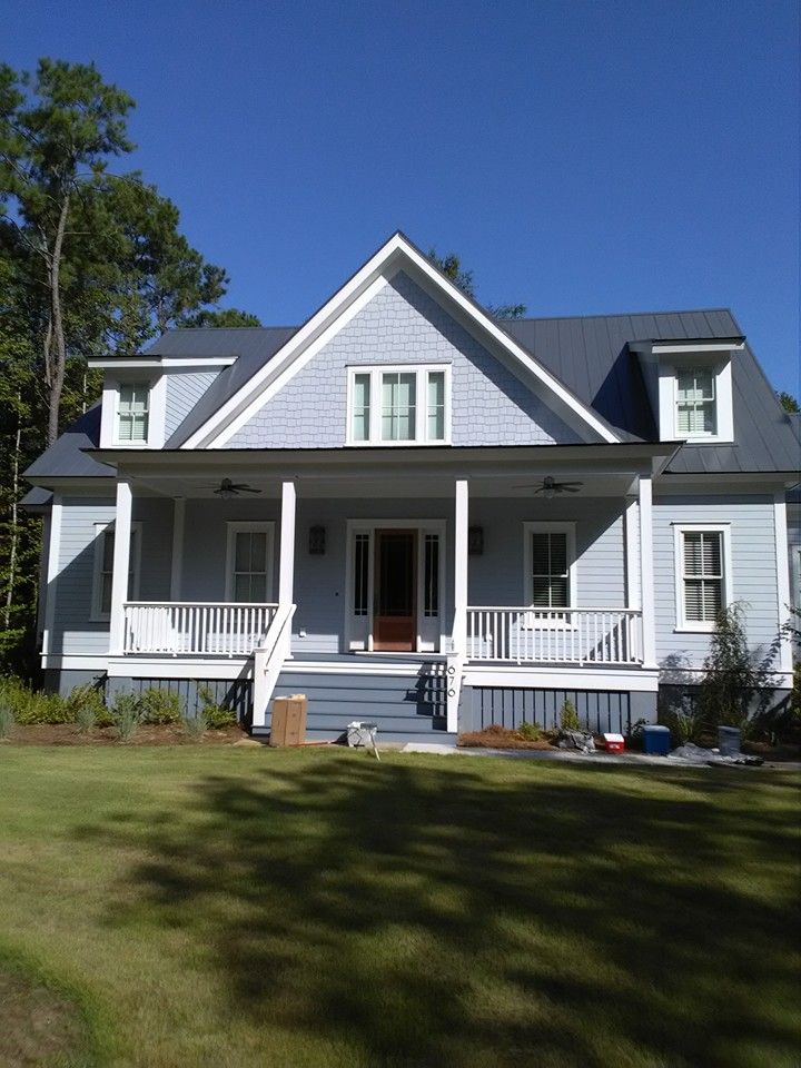 Our Exterior Painting service provides professional painting expertise to homeowners, enhancing the appearance and protecting the exterior surfaces of their homes with high-quality paint and innovative techniques. for Palmetto Quality Painting Services in  Charleston, South Carolina