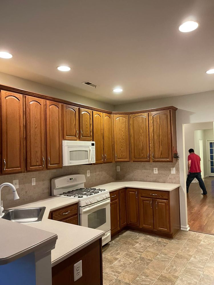 Cleaning for Esthela's Cleaning Service in Hamilton, NJ